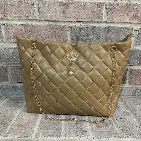 Purse - Picture 2 of 8